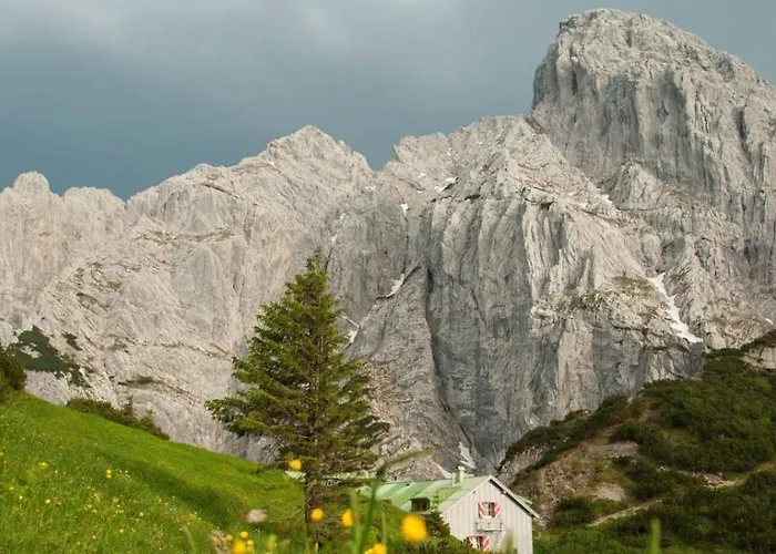 Sonne Hotel St. Johann in Tirol